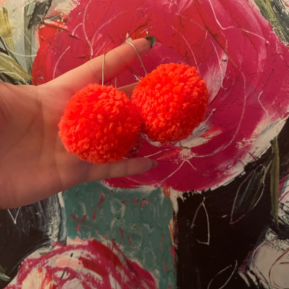 💚💚💚NEW Neon Orange Pom Pom Earrings